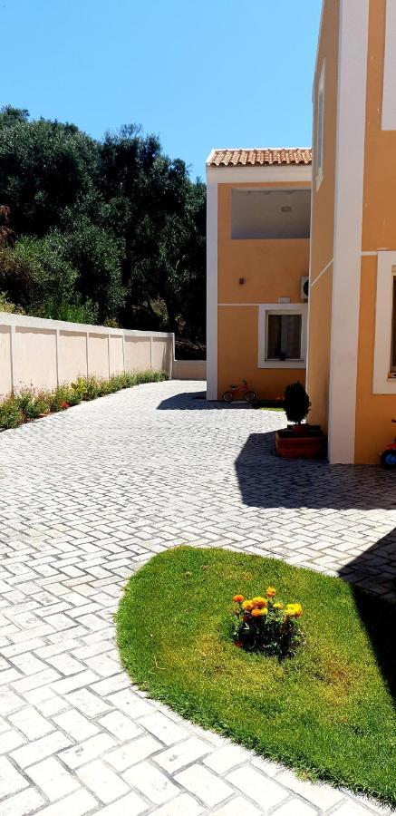 Reiki Apartments Ereikoussa المظهر الخارجي الصورة